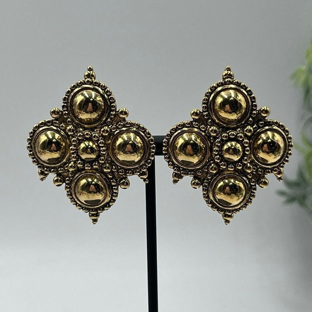 Jose Barrera For AVON Vintage Adriatic Collection Clip On Earrings Old Gold Tone